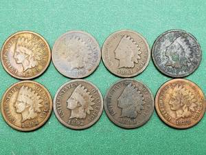 lot 52 image: 8 Indianhead Cents--Better Dates