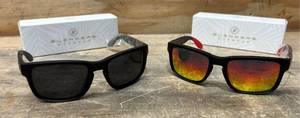 lot 93 image: Blenders Eyewear lot of 2