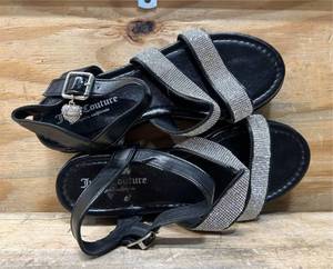 lot 104 image: Juicy Couture women sandals size unknown