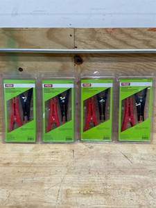 lot 152 image: Uriah - Lot of 4 - 500Amp Booster Clamps