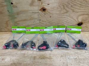 lot 154 image: Uriah - Lot of 5 - Rubber Hold Down Kits