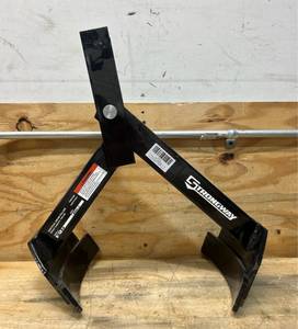 lot 196 image: Strongway Vertical Holding Drum Holder   1100-Lb. Capacity