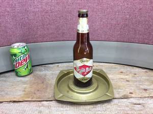 lot 101 image: Vintage Grain Belt The Friendly Beer Ash Tray