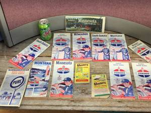 lot 113 image: Vintage Standard Oil - Maps - Travel Guides - Other