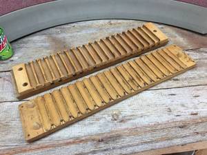 lot 118 image: Vintage German Carl Intelmann Wooden Cigar Mold - Wow