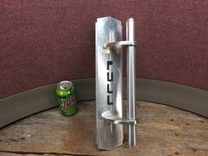 lot 136 image: Vintage Deco Door Pull
