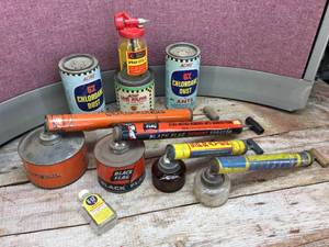 lot 148 image: Vintage Pest Control Sprayers - Containers