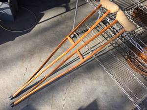 lot 171 image: 1800s Wooden Crutches - Nice