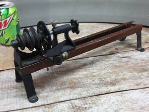 lot 204 image: Vintage Miniature Lathe - Sample Jewelers