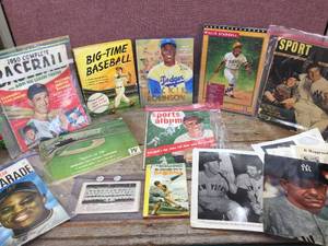 lot 233 image: Vintage Baseball & Sports Books - Albums - Historic