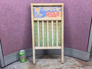 lot 243 image: Vintage Wash Board