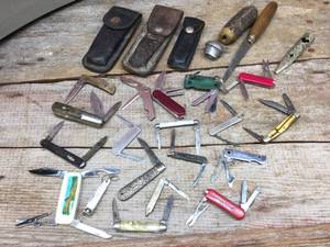 lot 279 image: Group Variety Vintage Pocket Knives