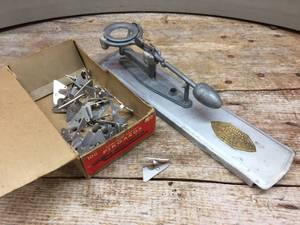 lot 299 image: Vintage Reliable Egg Scale & Pikards - Chicken Peek Guards