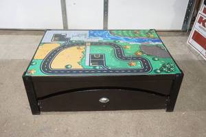 Children's Activity Table: Kid Craft