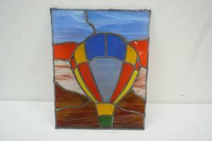 lot 25 image: Hot Air Balloon Stained Glass 9x11.5