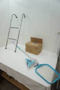 lot 38 image: Intex Pool Net & Vacuum, Pool Filters, Ladder