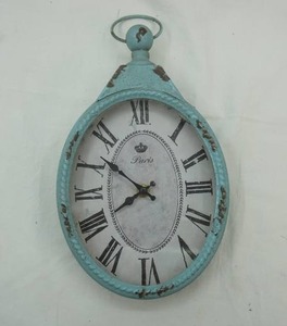 lot 43 image: Decorative Metal Wall Clock 7x11x2