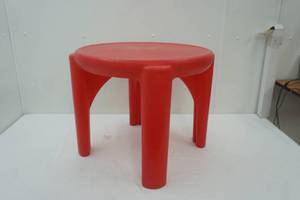 lot 65 image: Little Tikes Table 22 diameter by 19 tall