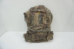 lot 140 image: Fieldline Hiking Backpack