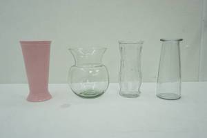 lot 150 image: Ceramic and Glass Vases