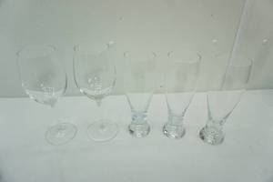 lot 154 image: 3ct Tall Beer Glasses 2ct Stemmed Wine Glasses (NEW)