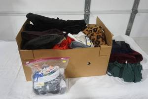 lot 198 image: NEW Large Lot of Mostly Womens Clothes