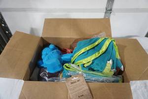 lot 237 image: NEW Curtains, Silicone Bunny Bakeware, LED kids lights, Snugaboos