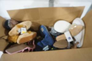lot 268 image: NEW Womens & Kids Shoes