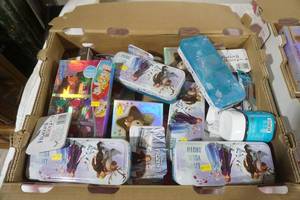 lot 272 image: NEW Disney Makeup Kits and Other Cosmetics Beauty Products