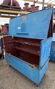 lot 13 image: Metal storage jobbox H 56 x W 30  x L 60 
