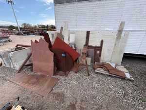 lot 60 image: Coils of steel wire ropecables and various sized sheets of steel or aluminum or open grate flats