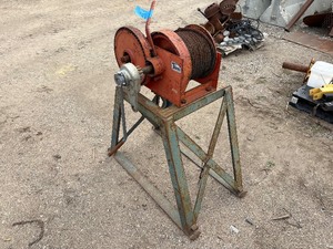 lot 41 image: Thern Mechanical winch on a welded steel stand