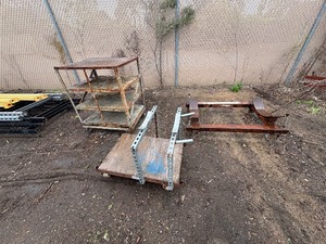 lot 77 image: Custom-built rolling cart wslotted channel uprights, three-tier cart, Steel rolling pipetank cradle