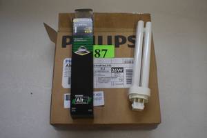 lot 20 image: Phillips compact Fluorescent 4 pin bulbs