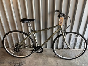 lot 726 image: Raleigh Detour Hybrid Bicycle - Size Large