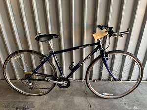 lot 727 image: Trek 750 Hybrid Bicycle - Made in USA - Size Medium