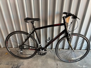 lot 737 image: Specialized Sirrus Comp Hybrid Bicycle - Size Large