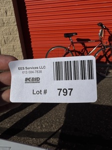 lot 797 image: Trek 730 Hybrid Bicycle - Size Medium