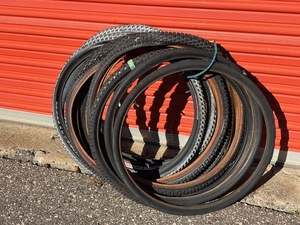 lot 935 image: Lot of Bicycle Tires