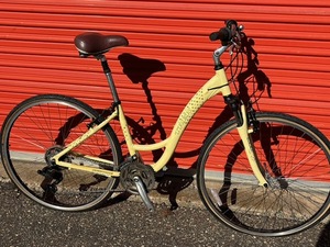 lot 766 image: Trek 7100 Step-Thru Hybrid Bicycle - Size Small