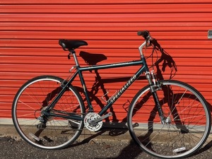 lot 777 image: Specialized Crossroads Hybrid Vintage Bike - Size Large