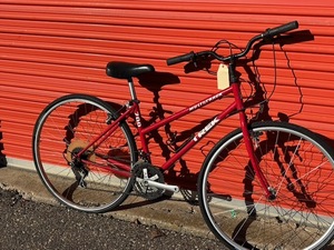 lot 792 image: Trek 700 Step Thru Hybrid Bicycle - Size Small