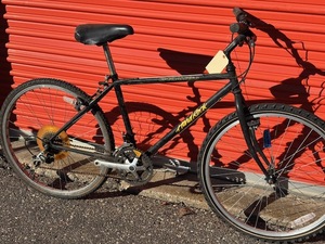 lot 947 image: Specialized Hardrock Hybrid Bicycle - Size Medium