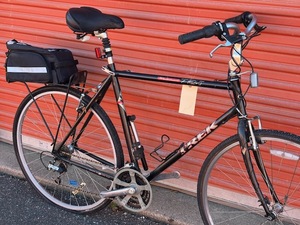 lot 966 image: Trek 720 Hybrid Bicycle - Size Large  Extra Large