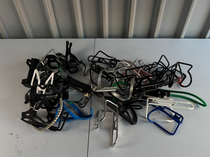 lot 1013 image: Bicycle Water Bottle Cages