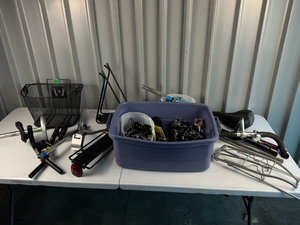 lot 1030 image: Lot of Bicycle Parts