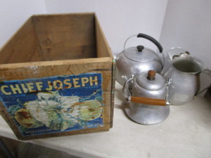 lot 4 image: Apple Box, Aluminum Pots