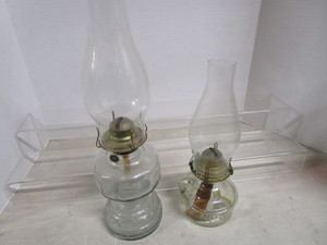 lot 77 image: Kerosene Lamps
