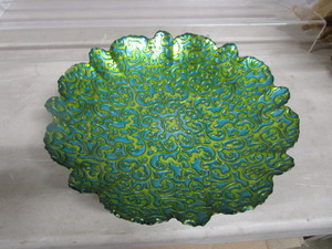 lot 38 image: Art Glass Bowl