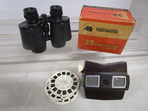 lot 47 image: Binoculars, Viewmaster